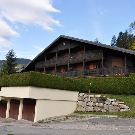 Calme A Avec Parking Prive, Proche Centre Apartment Chatel